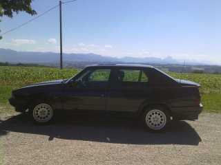 mein vor kurzem erworbener Alfa 75 TS LE