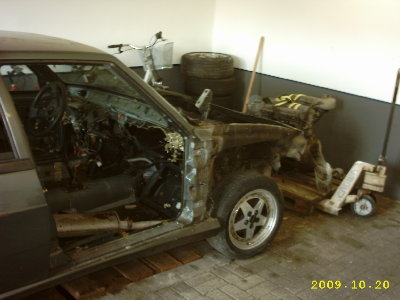 Alfa 75 TS 035.jpg