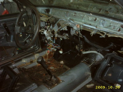 Alfa 75 TS 036.jpg