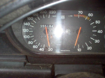 tacho2.jpg